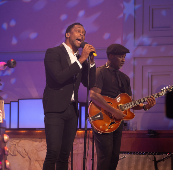 Lemar singing at the BBC Outstanding Contribution Awards.