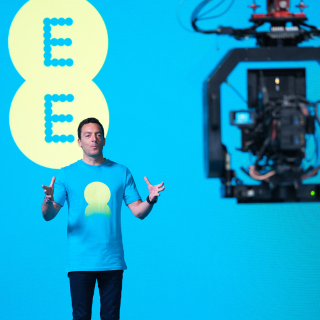 EE